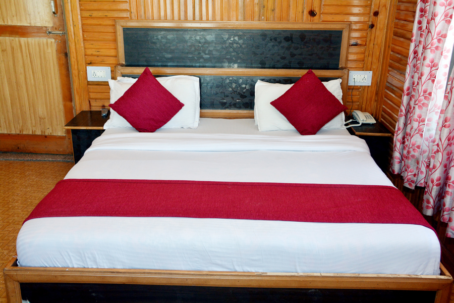 Super Deluxe Room With Himalayan View – 1 Bed Room