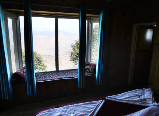 Super Deluxe Double Bed Hutt Himalaya
