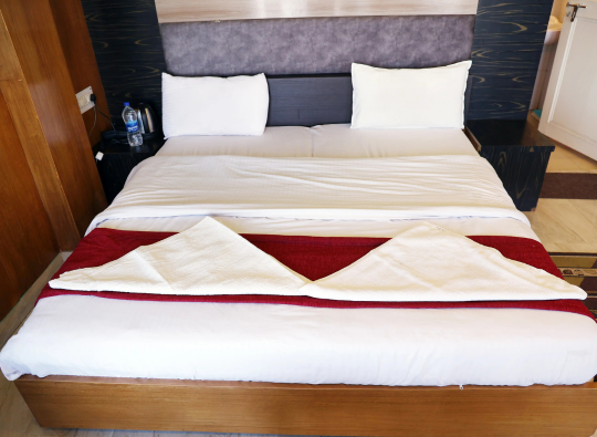 Double Bed