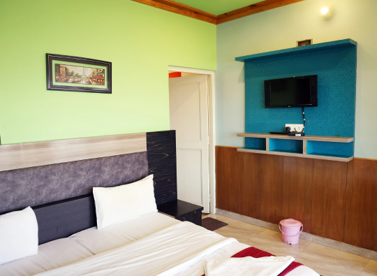 Double Bed